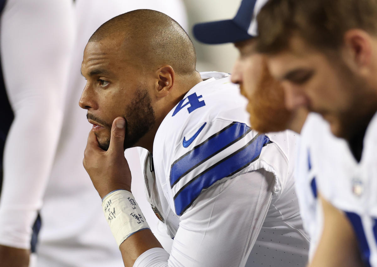 Dallas Cowboy confronts reporter over social media post following loss against 49ers